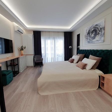 Residence 81 Mamaia Luaran gambar
