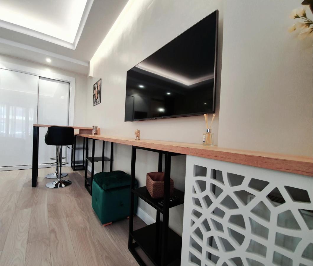 Residence 81 Mamaia Luaran gambar